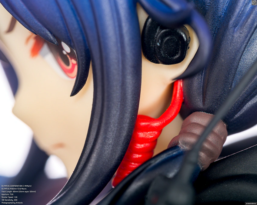 フィギュア「アークナイツ チェン」のアクセサリー（イヤホン）アップ画像その1